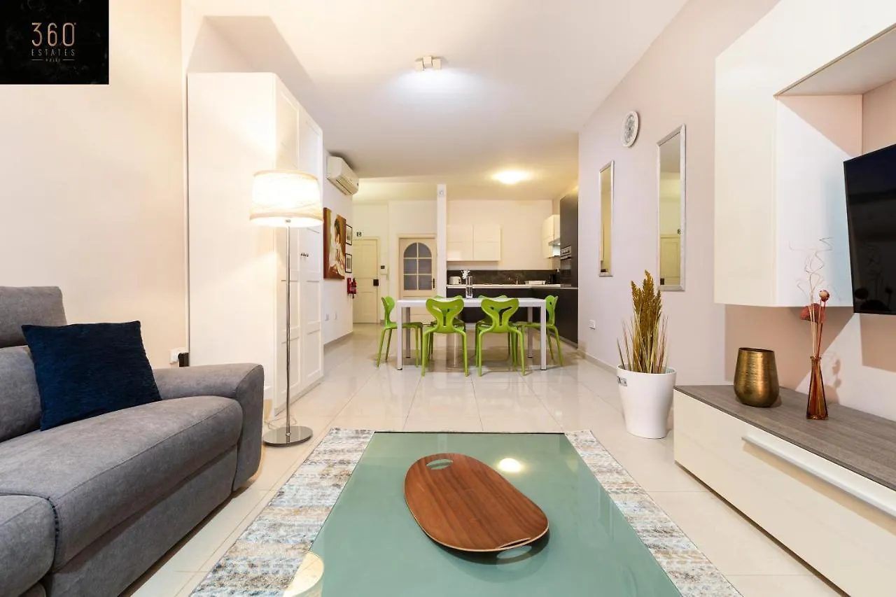Designer, Fully Equipped Apt, Just Off Tower Road By 360 Estates Sliema Malta