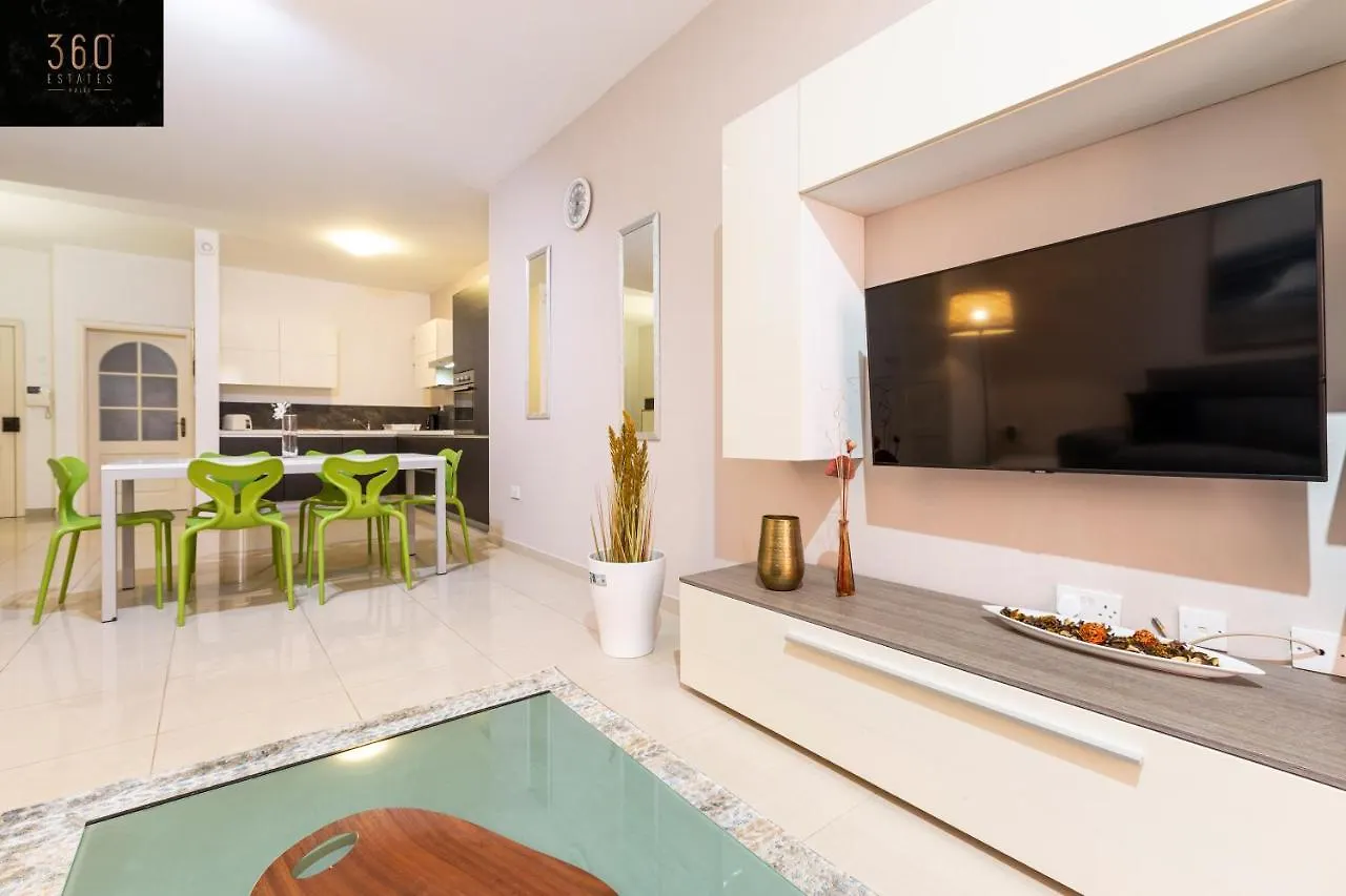 Apartment Designer, Fully Equipped Apt, Just Off Tower Road By 360 Estates Sliema Malta
