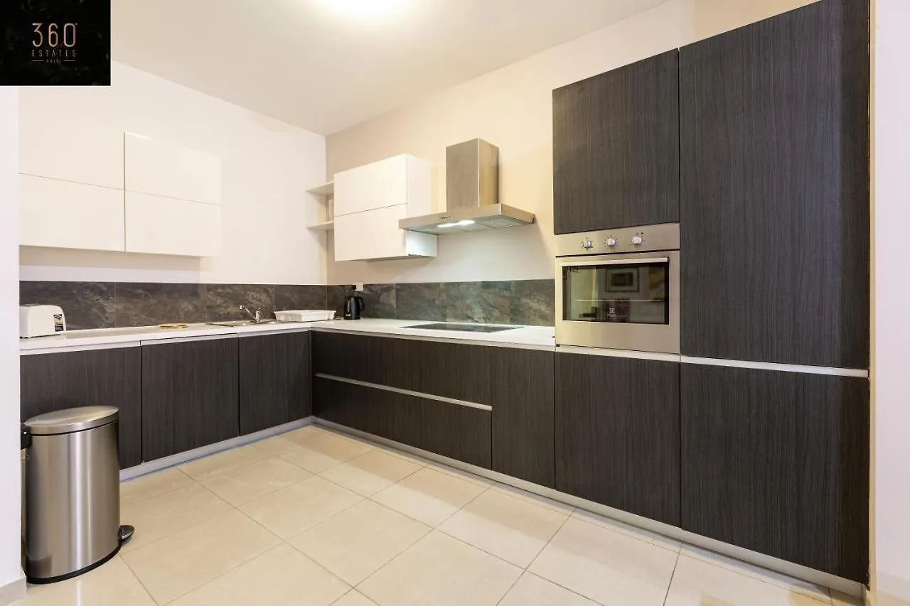 Designer, Fully Equipped Apt, Just Off Tower Road By 360 Estates Sliema Apartment