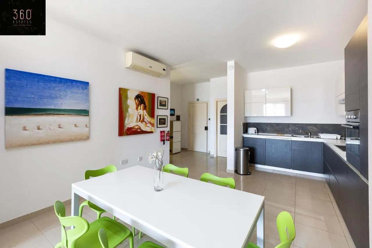 Designer, Fully Equipped Apt, Just Off Tower Road By 360 Estates Sliema